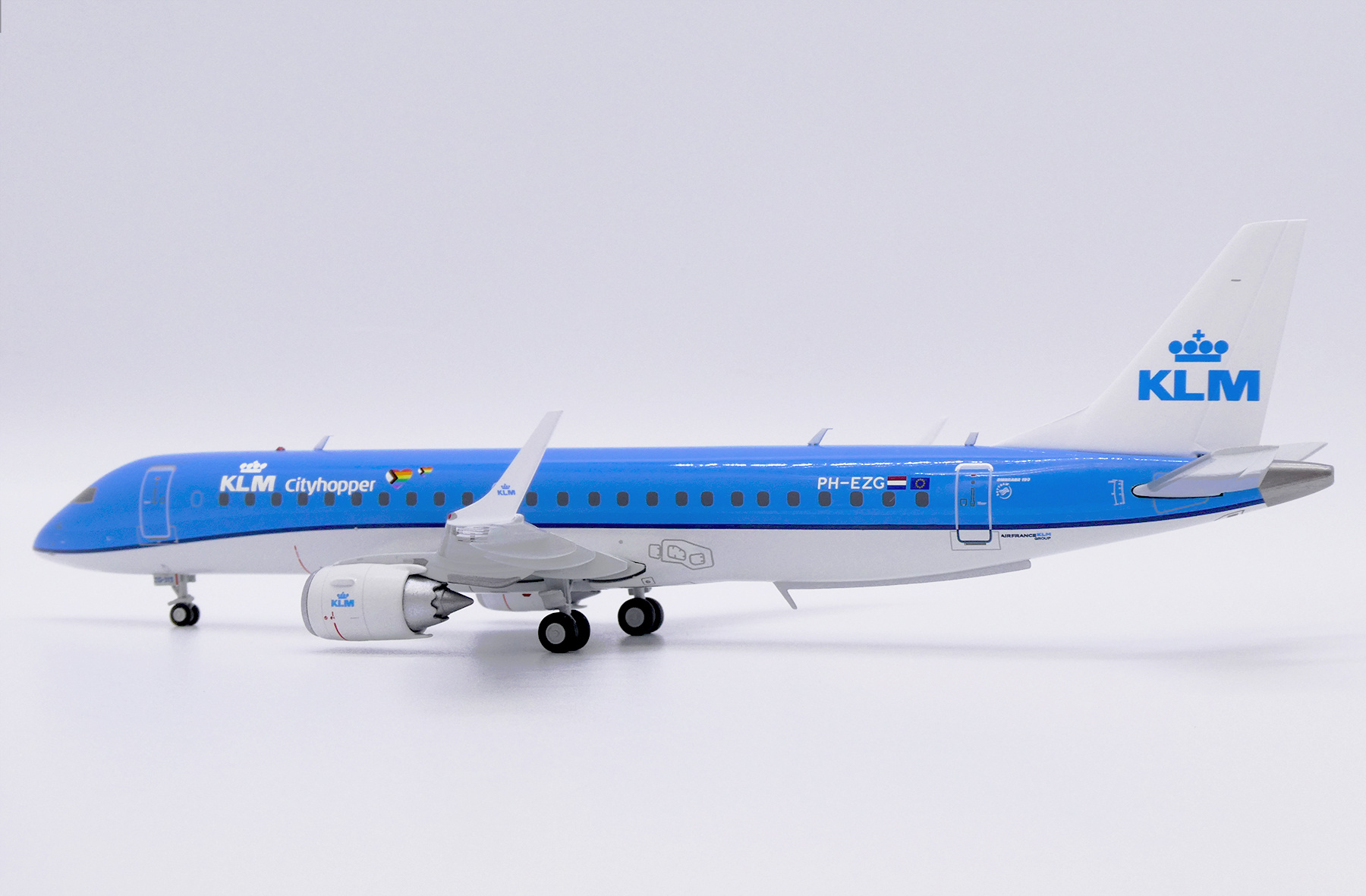 JC Wings 1:200 KLM "Progress Pride" Embraer ERJ190